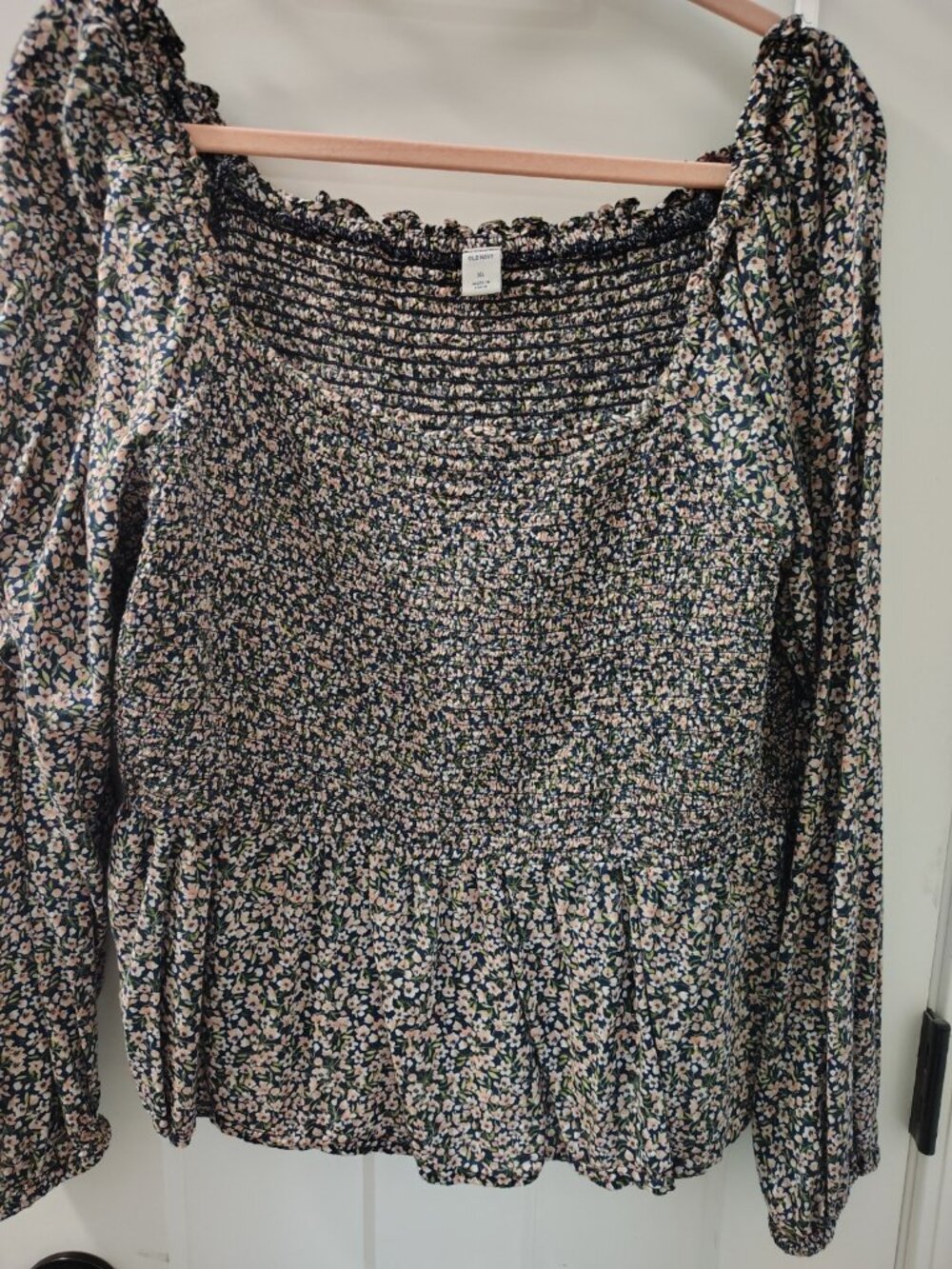 Old Navy Floral-Print Smocked Off-the-Shoulder Top Navy Floral, XL